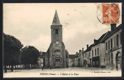 AK Véron /Yonne, L`Église et la Place