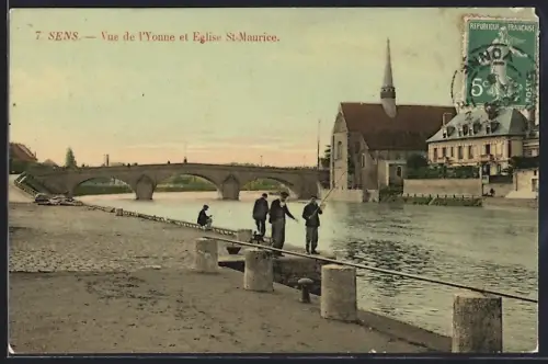 AK Sens, Vue de l`Yonne et Église St-Maurice