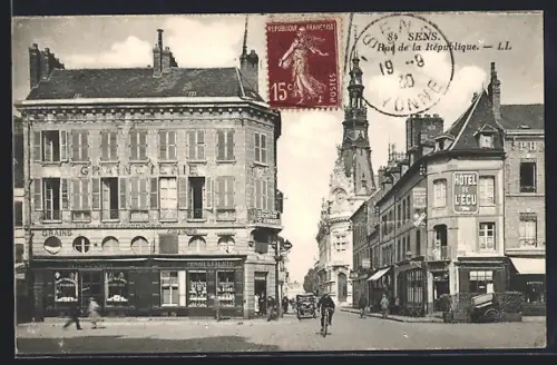 AK Sens, Rue de la République avec bâtiments et Hôtel de l`Écu