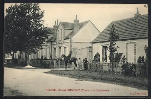 AK Villeneuve-l`Archevêque /Yonne, La Gendarmerie