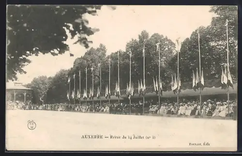 AK Auxerre, Revue du 14 Juillet