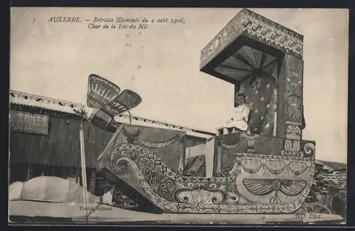 AK Auxerre, Char de la Fête du Nil lors de la Retraite Illuminée du 2 août 1908