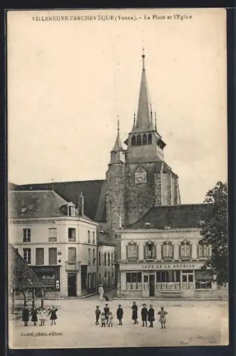 AK Villeneuve-l`Archevêque /Yonne, La Place et l`Église