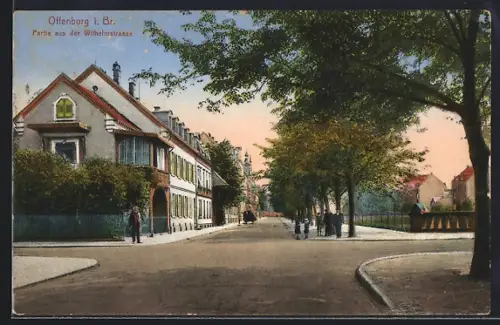 AK Offenburg i. B., Partie aus der Wilhelmstrasse mit Häusern