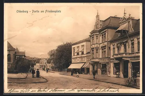 AK Oldenburg / O., Friedensplatz, Partie mit Abzweig, Kirche, Strasse u. Geschäften