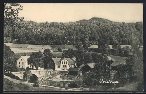 AK Qvistrum, Ortsansicht mit Brücke aus der Vogelschau