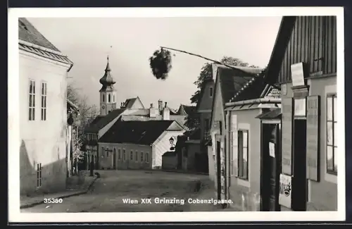 AK Wien-Grinzing, Cobenzlgasse mit Blick zur Kirche