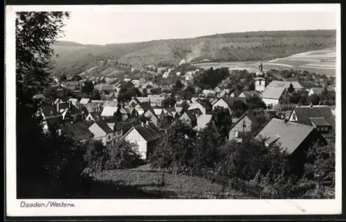 AK Daaden /Westerw., Ortsansicht mit Blick ins Tal