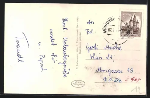 AK Münichreith am Ostrong, Ortsansicht mit Bergmassiv