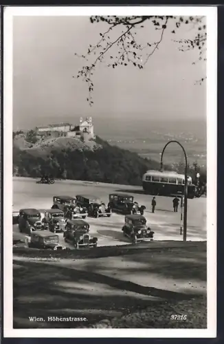 AK Wien, Höhenstrasse mit Blick zur Kirche