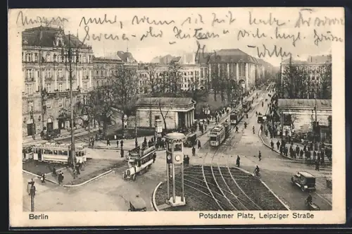 AK Berlin-Tiergarten, Strassenbahnen auf dem Potsdamer Platz, Leipziger Strasse
