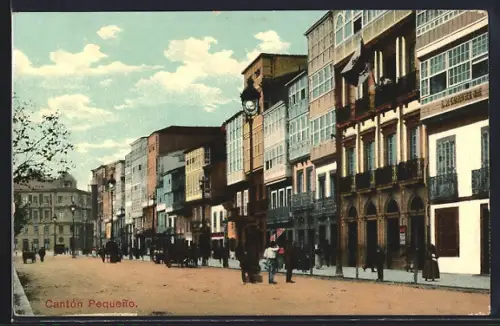 AK La Coruna, Canton Pequeno, Menschen auf der Strasse
