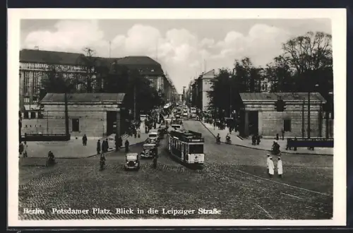 AK Berlin-Tiergarten, Strassenbahn auf dem Potsdamer Platz