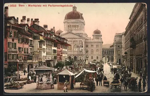 AK Bern, Besuchter Marktplatz mit Parlamentsgebäude
