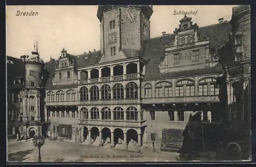 AK Dresden, Schlosshof