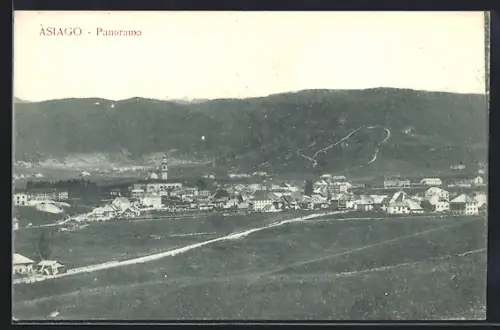 AK Asiago, Panoramablick auf die Ortschaft
