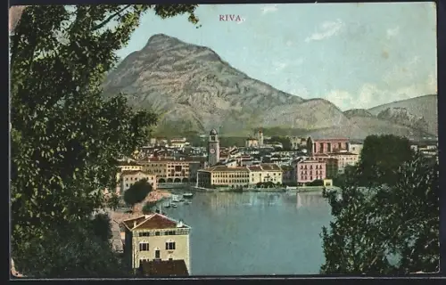 AK Riva, Blick über die Bucht auf die Stadt und die Berge dahinter