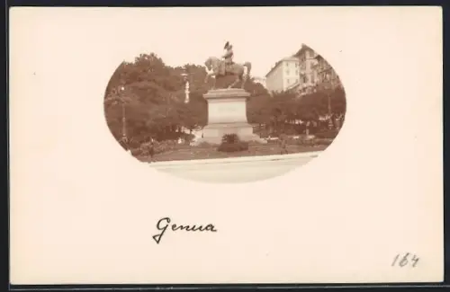 Foto-AK Genua, Blick auf eine Reiterstatue
