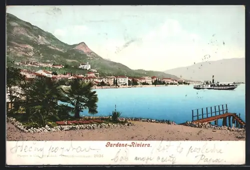 AK Gardone-Riviera, Teilansicht mit Blick auf die Berge, Dampfer