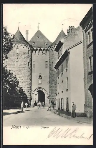 AK Neuss a. Rh., Obertor mit Strassenpartie