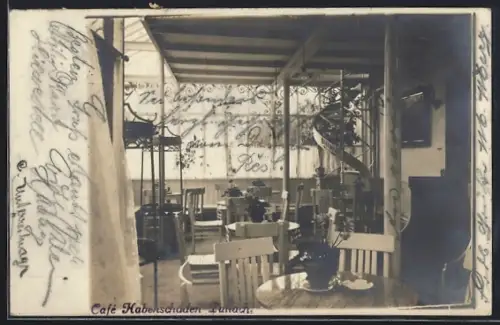 Foto-AK Pullach, Cafe Habenschaden, Innenansicht mit Wendeltreppe