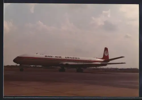 Fotografie Flugzeug De Havilland DH.106 Comet Dan - Air London G-AYWX in Berlin-Tegel