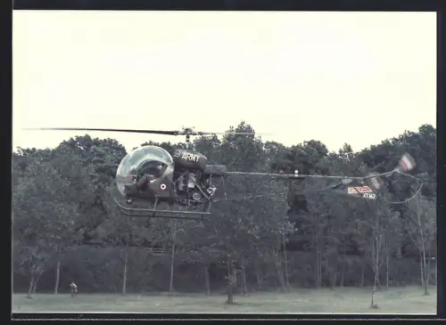 Fotografie Hubschrauber / Helikopter Bell 47 der US-ARMY XT162 in berlin-Grunewald