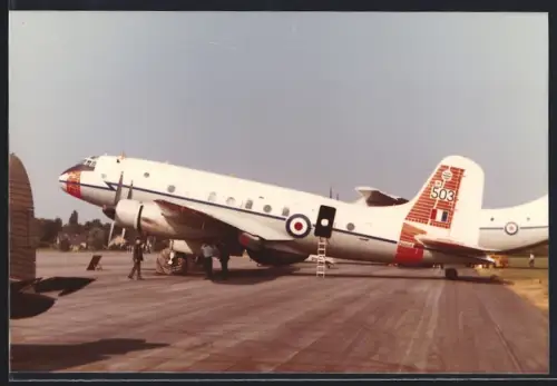 Fotografie Flugzeug Handley Page H.P.67 Hastings, Royal Air Force TG503 in Gatow