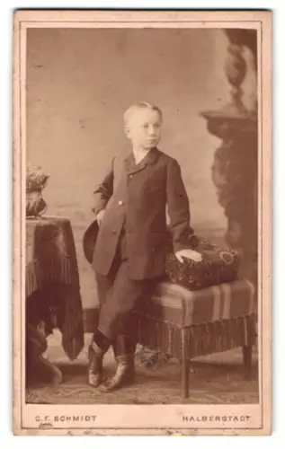 Fotografie C. F. Schmidt, Halberstadt, Plantage, Max im Alter von 8 Jahren