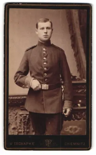 Fotografie Paul Tschapke, Chemnitz, Zschopauer Str. 79, junger Soldat in Uniform