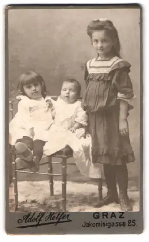 Fotografie Adolf Hefter, Graz, Jakominigasse 25, Drei Kinder in feierlicher Kleidung