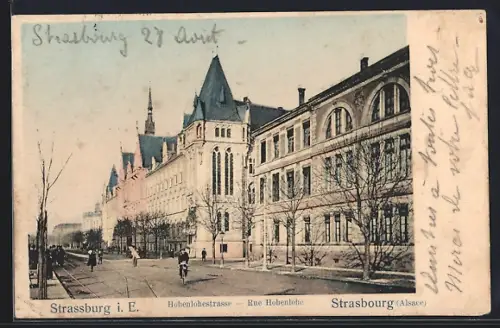 AK Strasbourg /Alsace, Rue Hohenlohe avec bâtiments historiques et passants