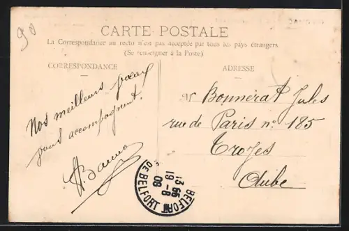 AK Giromagny, Café Restaurant et Rue des Planches avec passants et cycliste