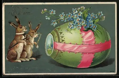 Künstler-AK Zwei Osterhasen blick in ein Osterei, Fröhliche Ostern