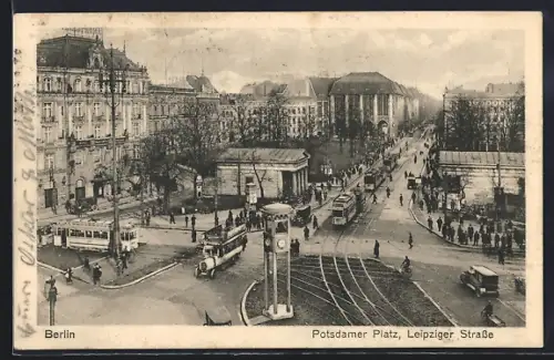 AK Berlin-Tiergarten, Strassenbahnen auf dem Potsdamer Platz, Leipziger Strasse