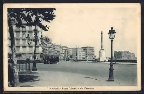 AK Napoli, Piazza Vittoria e Via Partenope