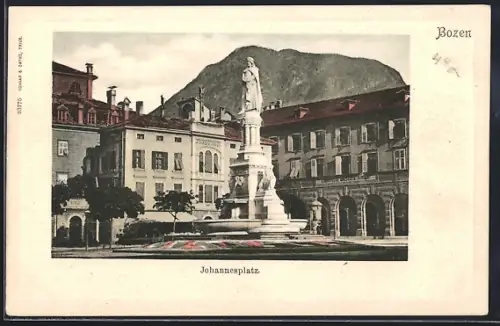 AK Bozen, Johannesplatz mit Brunnen