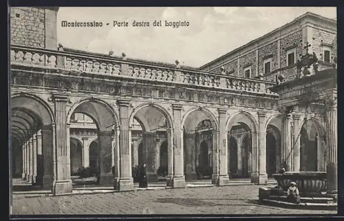 AK Montecassino, Parte destra del Loggiato