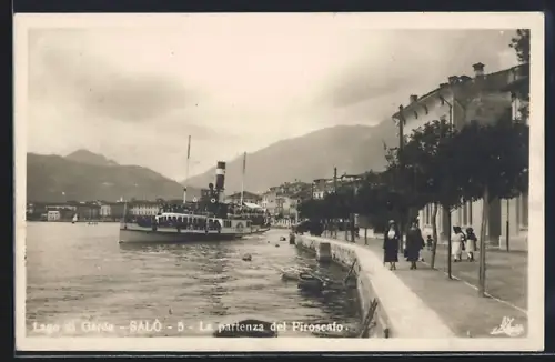AK Salò /Lago di Garda, La partenza del Piroscafo