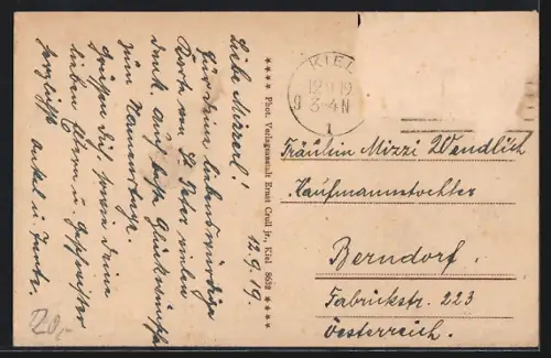 AK Kiel, Haupteinfahrt z. Reichswerft mit Schwebefähre, Schiffe