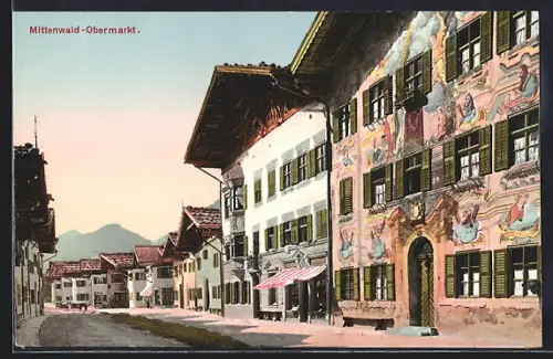 AK Mittenwald-Obermarkt, Bemalte Häuserfassaden