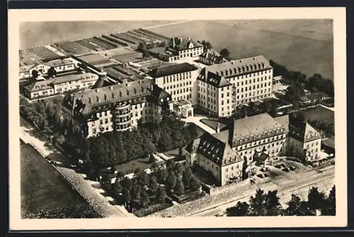 AK München-Nymphenburg, Krankenhaus des Dritten Ordens, Luftaufnahme