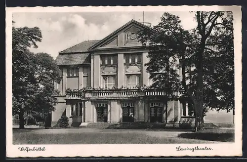 AK Wolfenbüttel, Lessingtheater mit Vorplatz