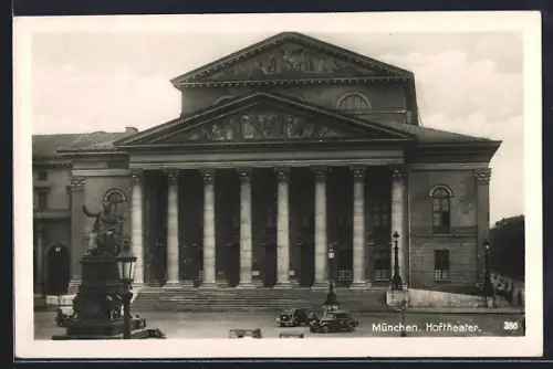 AK München, Hoftheater mit Standbild