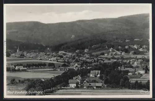 AK Bad Sachsa /Südharz, Ortsansicht mit umliegenden Bergen