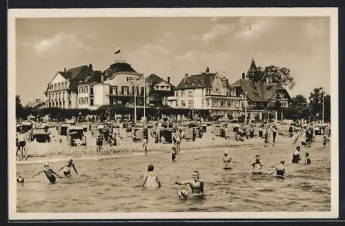 AK Travemünde, Badestrand, Strandhotel, Badegäste