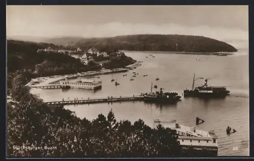 AK Glücksburg / Ostsee, Glücksburger Bucht, Seebrücke mit Dampfern, Badeanstalt