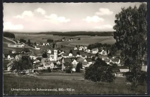 AK Unterkirnach im Schwarzwald, Ortsansicht mit Kirche