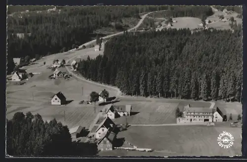 AK Kniebis /Württbg. Schwarzwald, Luftbild des Ortes