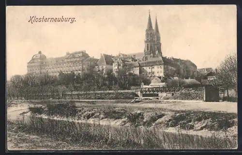 AK Klosterneuburg, Ortspartie mit Kirche